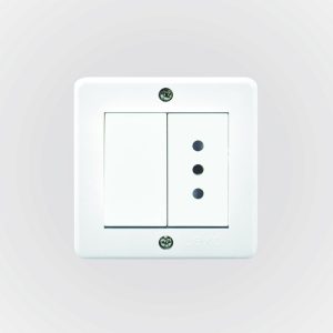 Casquete IP20 con interruptor (9/12) + toma de corriente 10A 250V, blanco